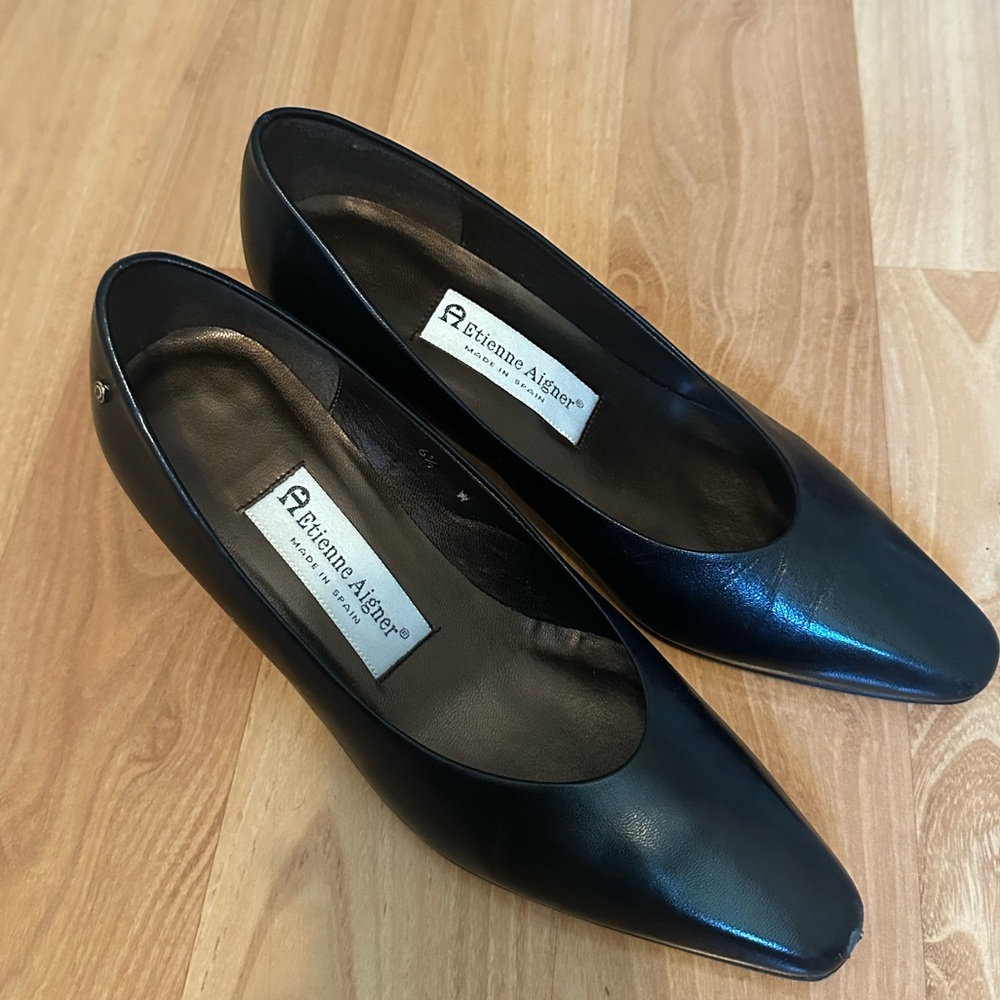 Etienne Aigner black 90s heels